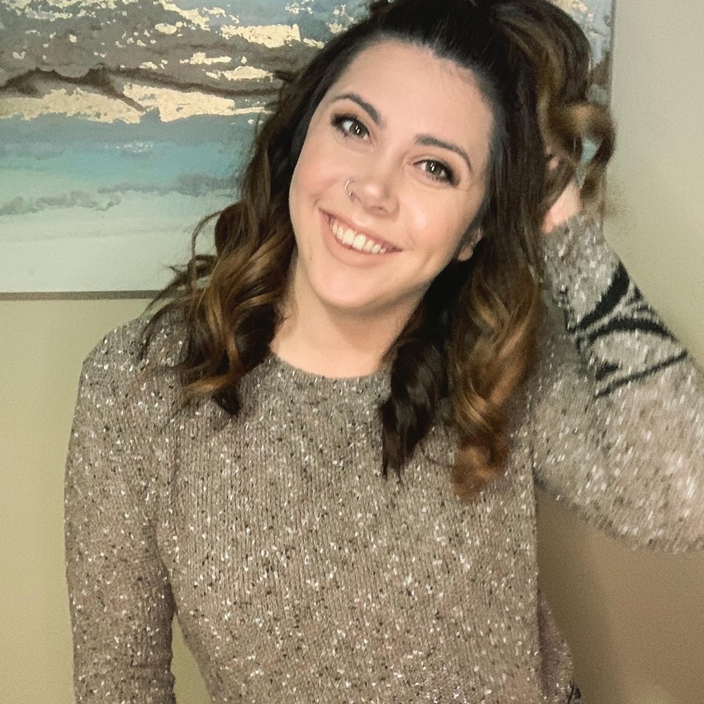 Meet your Posher, Courtney